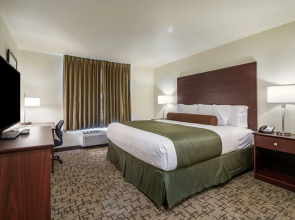 Cobblestone Hotel & Suites - Victor