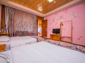 Lijiang Rongyi Homestay