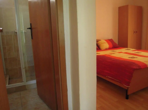 Lile Pestani Accommodation