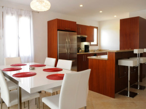 Savana at Porto Cupecoy Marina