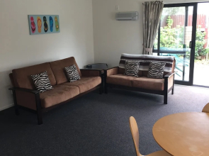 Our Beach House - Raglan West
