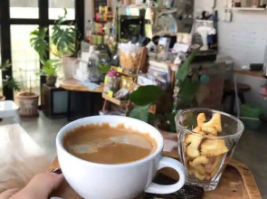 YOJI House and Cafe