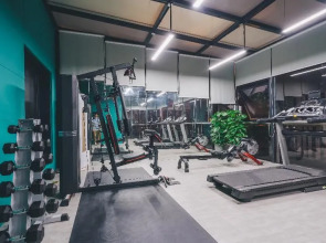 Rezen Retreat City Qiyu