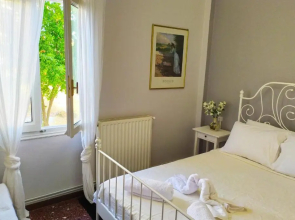 Sunday Apartment Chania 2A