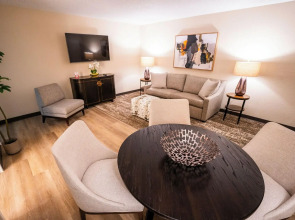 Mai Hana Hotel- Intl Drive, Trademark Collection by Wyndham