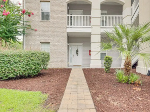 4 Mi to Sunset Beach: Resort-style Family Condo
