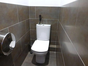 Super Balmes Guest House