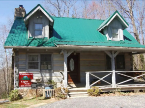 Eagle's Nest Cabin - 2 Br Cabin