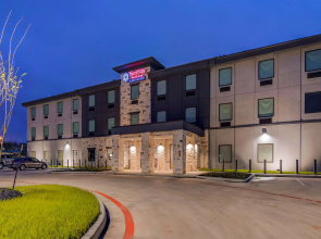 SureStay Plus Hotel by Best Western Humble