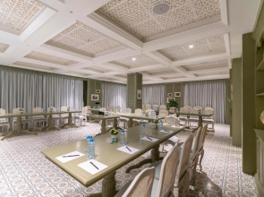 Au Lac Charner Hotel