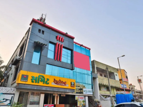 OYO 22419 Hotel Summit