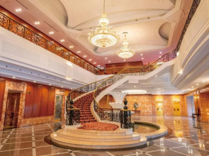 Hotel Springs Makuhari Premier