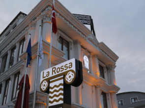 La Rossa Boutique Hotel