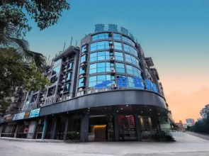 Indigo Hotel (Liuzhou Liunanhang Ying Middle School)