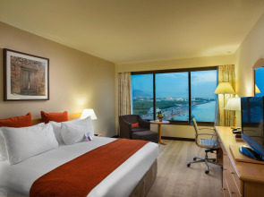 Crowne Plaza Muscat by IHG