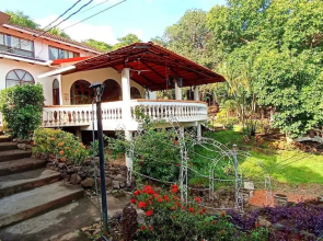 Hotel Casa Blanca