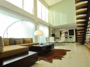 Oasis 12 by Realty Group