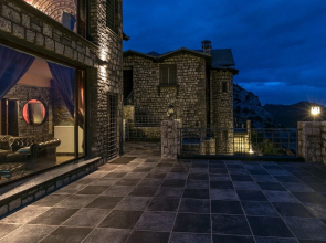 Volhon Mansions of Parnassos