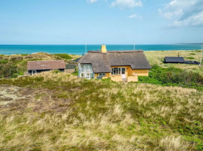 "Armine" - 75m from the sea in NW Jutland