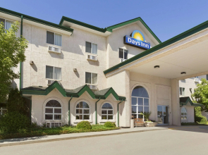 Days Inn by Wyndham Steinbach