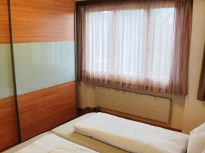 Apartment Valetta Sura