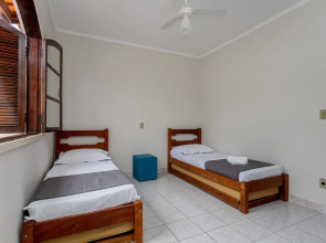 Chalés por temporada no Villagio Santa Mônica, em Caraguatatuba