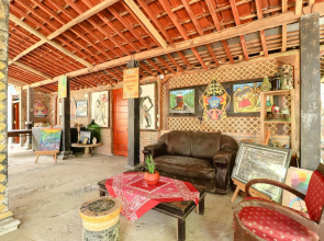 Segajih Central Stay and Education