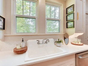 Charming Lake Charles Vacation Rental w/ Yard