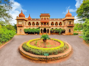 WelcomHeritage Shivavilas Palace