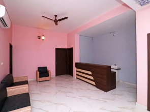 Maharaja Hotel By OYO Rooms