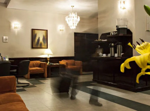 Camino Real Aparthotel, Downtown