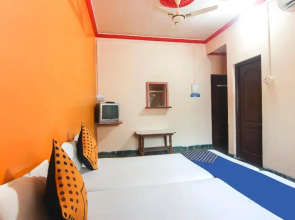 New Surekh Lodge by OYO Rooms