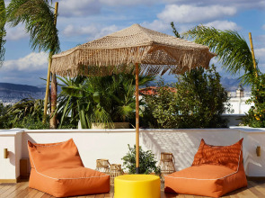 Отель Brown Acropol