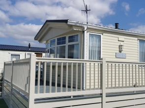 Tranquil 6 Berth Luxury Holiday Home