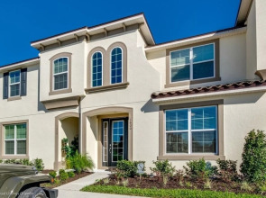 Orlando Newest Resort Community Town Home 4 Bedroom Townhouse by Redawning