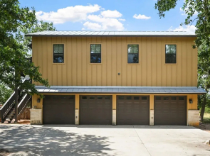 Far View Gasthaus 2 Bedroom Apts by RedAwning