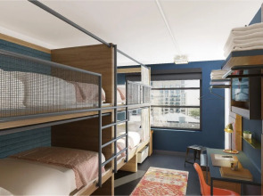 Отель The Revolution