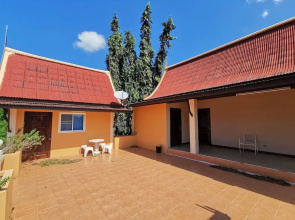Lek Homestay