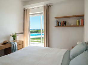 Paradise Beachfront Villa Athenian