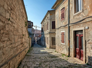 Old City Romantic Studio