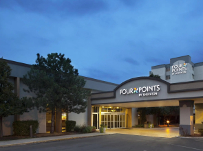 Four Points by Sheraton Chicago O'Hare Airport