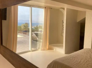 SUITE LOVE SPA VUE MER PISCINe 3