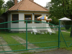 Balaton Ház