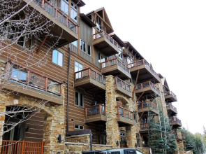 Premier 2 Bedroom Ski in, Ski out Vacation Rental at the Timbers With the Best Access to Skiing in Keystone
