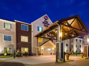 Best Western Plus Menomonie Inn & Suites