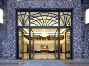 Queena Plaza Hotel Tainan