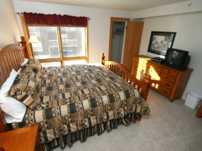 Breakaway West Condominiums