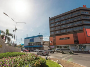 B2 Surat Thani Boutique & Budget Hotel