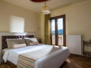 Sunshine Villa with Private Pool