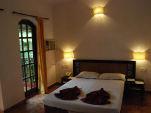 Sea Breeze Beach Resort Candolim